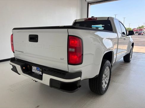 Used 2022 Chevrolet Colorado LT w/ Fleet Safety Package RWD image 18