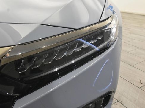 Used 2022 Honda Accord Sport image 9