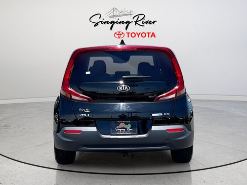 Used 2021 Kia Soul EX FWD image 5