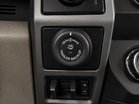 Used 2019 Ford F150 XLT w/ Equipment Group 301A Mid AWD/4WD image 13