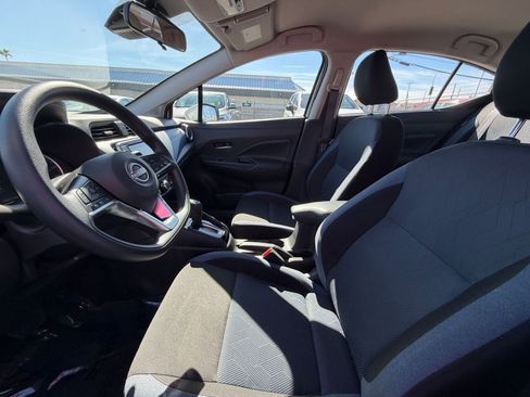 Used 2025 Nissan Versa SV image 24