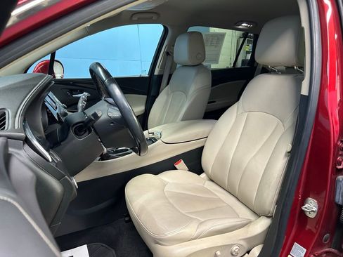 Used 2017 Buick Envision Essence image 17