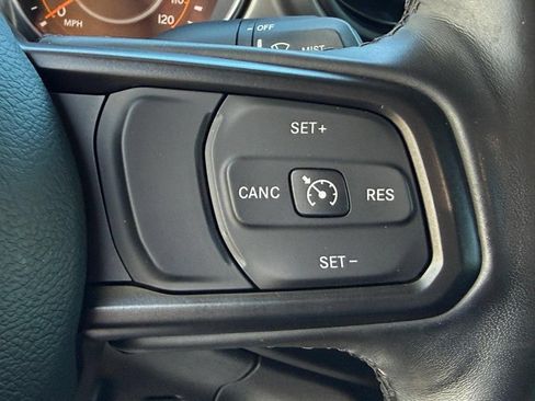Used 2022 Jeep Wrangler Unlimited Sport AWD/4WD image 16