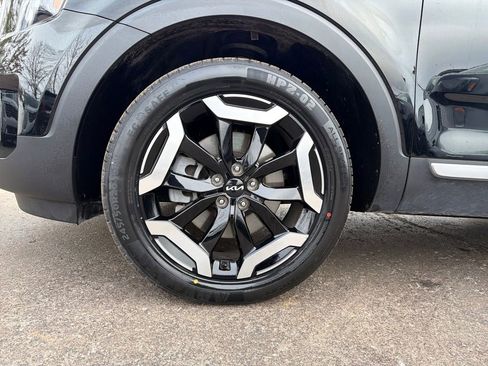 Used 2025 Kia Telluride S image 32