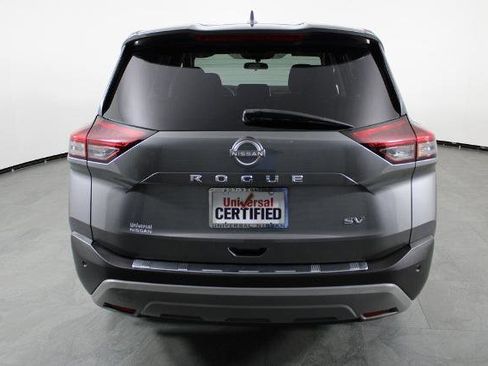 Certified 2022 Nissan Rogue SV image 8