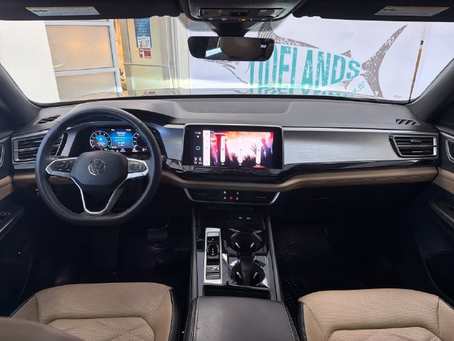 Used 2024 Volkswagen Atlas Cross Sport SE AWD/4WD image 13