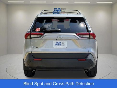 Used 2025 Toyota RAV4 LE AWD/4WD image 9
