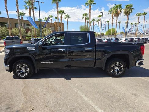 Used 2025 GMC Sierra 1500 SLT AWD/4WD image 3