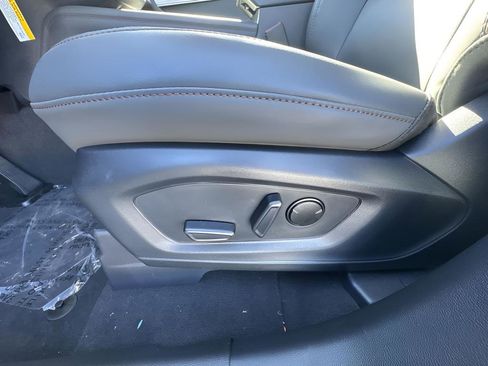 New 2026 Ford Explorer Active w/ Active Comfort Package AWD/4WD image 14