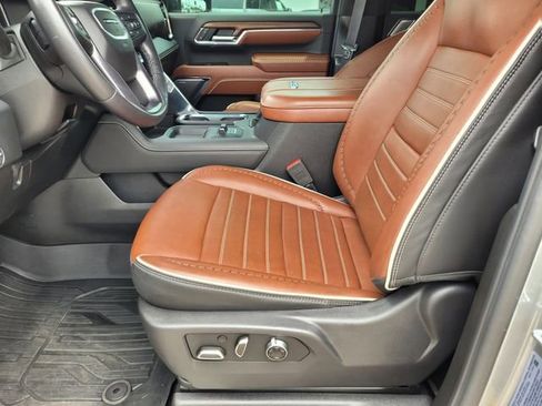 Used 2024 GMC Sierra 2500 Denali Ultimate w/ Max Trailering Package AWD/4WD image 23