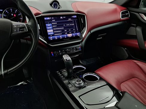 Used 2022 Maserati Ghibli Modena Q4 image 17