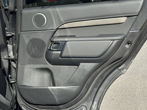 Used 2023 Land Rover Discovery HSE R-Dynamic image 21