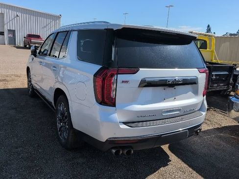 Used 2023 GMC Yukon Denali Ultimate AWD/4WD image 2