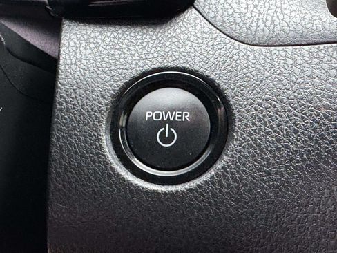 Used 2026 Toyota Camry Hybrid w/ Convenience Package FWD image 9