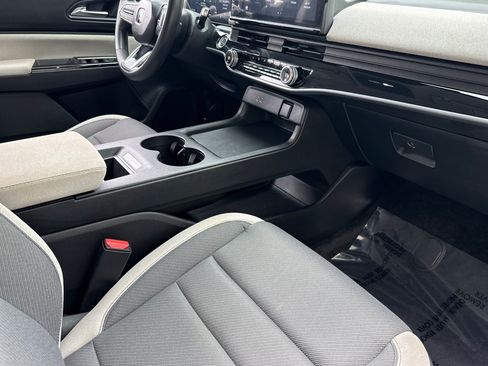 Used 2024 Honda Prologue EX image 35