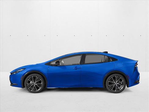New 2026 Toyota Prius FWD image 3