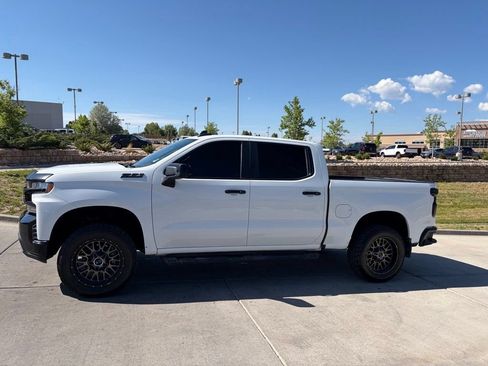 Used 2019 Chevrolet Silverado 1500 LT Trail Boss AWD/4WD image 2