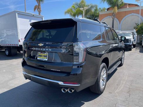 New 2025 Chevrolet Suburban Premier image 8