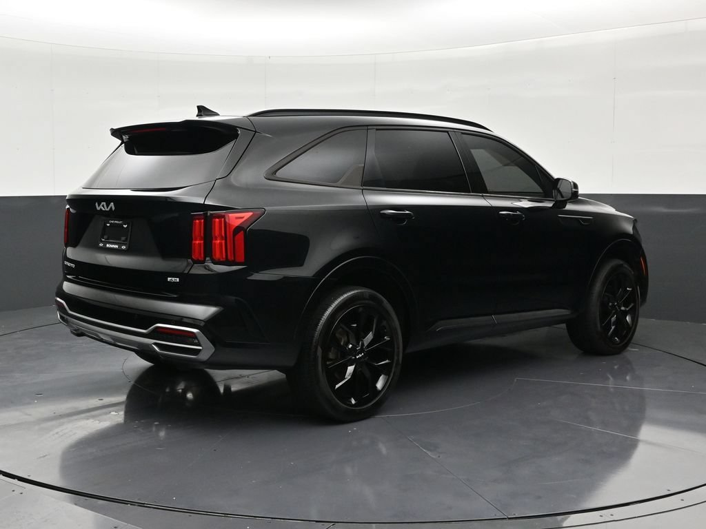 Used 2023 Kia Sorento SX AWD/4WD image 5