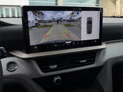 New 2026 Ford Explorer Active RWD image 8