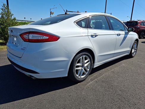 Used 2014 Ford Fusion SE FWD image 7