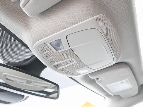 Used 2024 Ford Edge SEL w/ Convenience Package image 41