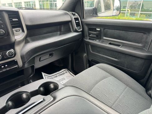 Used 2022 RAM 2500 Tradesman w/ Chrome Appearance Group image 19