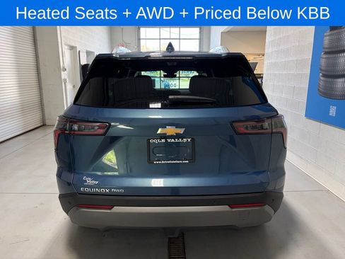 Used 2025 Chevrolet Equinox LT w/ Convenience Package II AWD/4WD image 8