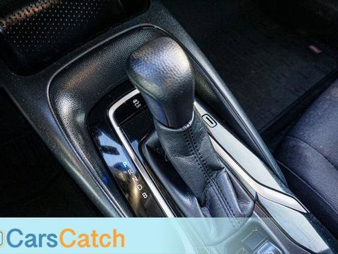 Used 2020 Toyota Corolla LE image 35