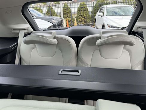 Certified 2023 Volvo XC90 B6 Plus w/ Protection Package Premier AWD/4WD image 14