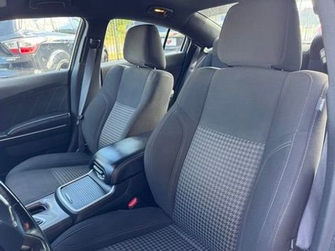 Used 2023 Dodge Charger SXT RWD image 11