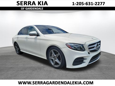 Used 2020 Mercedes-Benz E 350 4MATIC Sedan image 1