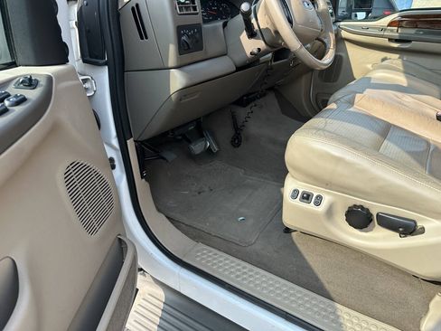 Used 2003 Ford F250 Lariat RWD image 20