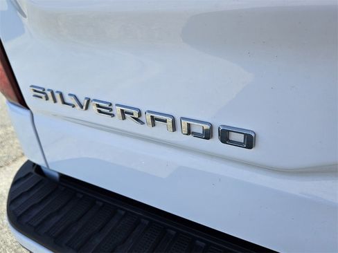 Certified 2022 Chevrolet Silverado 1500 Custom w/ Safety Confidence Package image 9