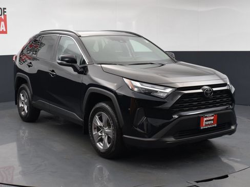 Used 2023 Toyota RAV4 XLE w/ Convenience Package AWD/4WD image 6