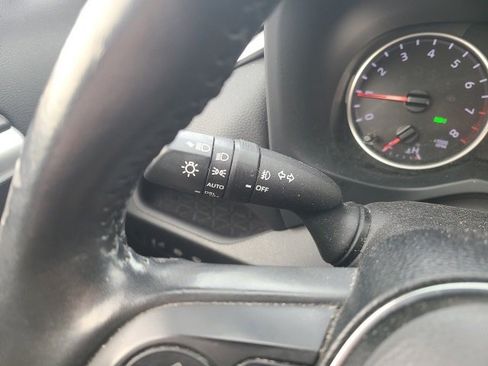 Used 2019 Toyota RAV4 XLE image 22