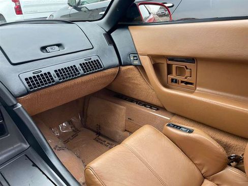Used 1990 Chevrolet Corvette Convertible RWD image 67