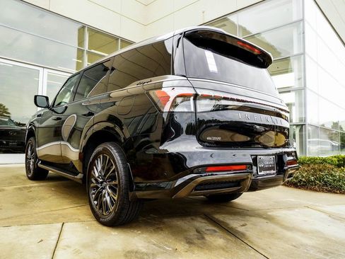 New 2026 INFINITI QX80 Autograph w/ Premium Cargo Package image 10