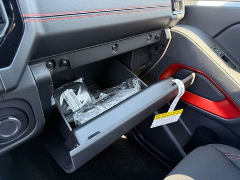 New 2025 Nissan Frontier PRO-4X image 30