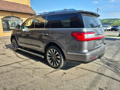 Used 2021 Lincoln Navigator Reserve AWD/4WD image 5
