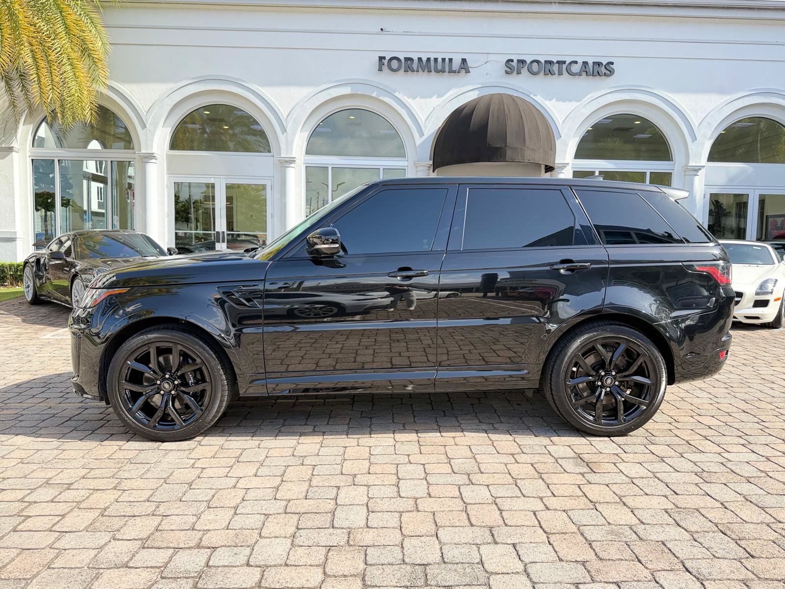 Used 2022 Land Rover Range Rover Sport SVR AWD/4WD image 13