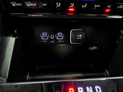 Used 2024 Jeep Grand Cherokee L Laredo AWD/4WD image 33