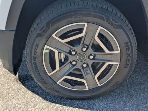 New 2026 Jeep Cherokee Limited image 13