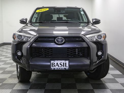 Used 2022 Toyota 4Runner SR5 Premium image 3