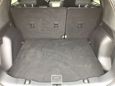 Used 2022 Ford Escape SE image 10