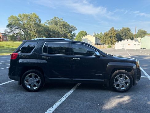 Used 2014 GMC Terrain SLT w/ LPO, Protection Package AWD/4WD image 4