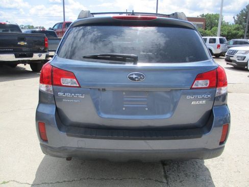 Used 2013 Subaru Outback 2.5i Limited AWD/4WD image 5