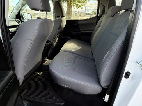 Used 2021 Toyota Tacoma SR AWD/4WD image 19