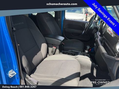 Used 2022 Jeep Wrangler Unlimited Sahara w/ LED Lighting Group AWD/4WD image 16