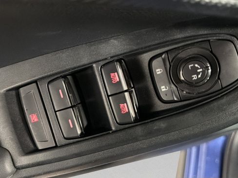 Certified 2025 Subaru Crosstrek 2.5i Premium AWD/4WD image 15
